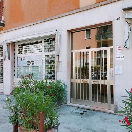 Civico40 Luminoso Appartamento Con Balconi E Garage Privato Verona Ngoại thất bức ảnh
